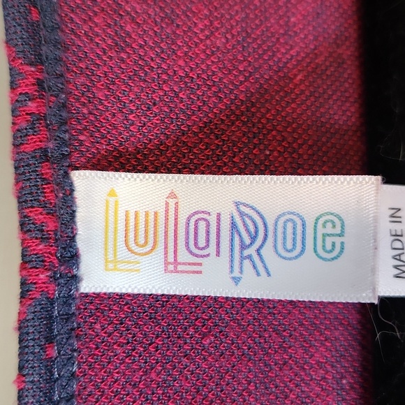 LuLaRoe Grey & Pink Scoop Neck Top - Picture 9 of 10